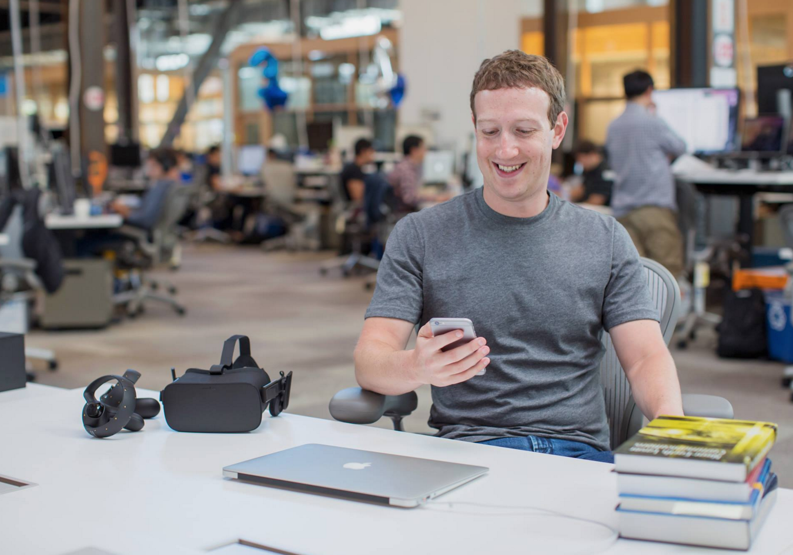 Facebook, Media Controversy Zuckerberg Real-Name Businessperson Facebook Transparent PNG Image